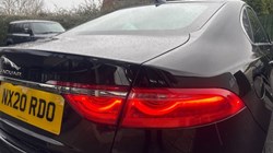 2020 (20) JAGUAR XF 2.0d Prestige 4dr Auto 4936399