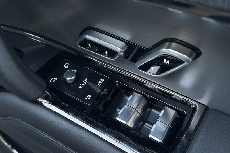 2025 (75) LAND ROVER RANGE ROVER SPORT 3.0 D300 Dynamic SE 5dr Auto 4914304