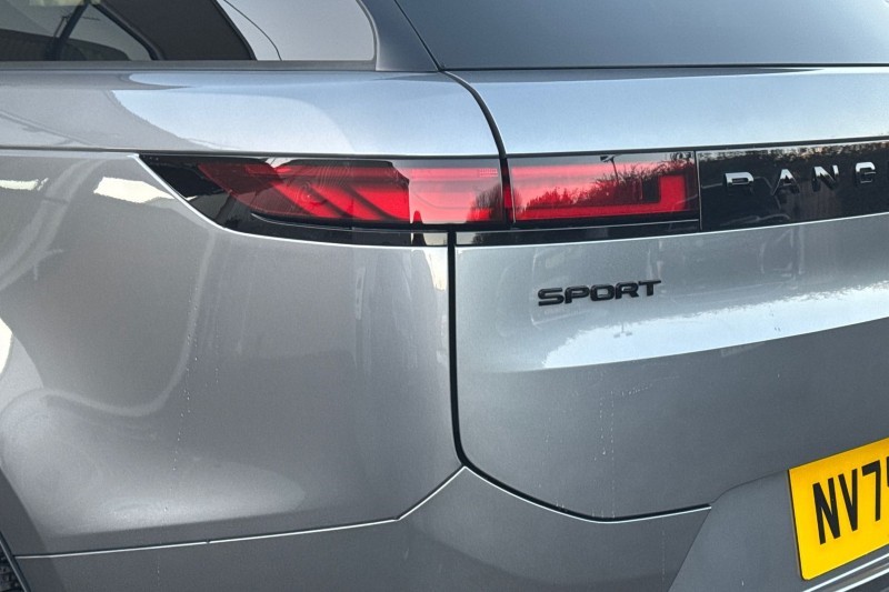 2025 (75) LAND ROVER RANGE ROVER SPORT 3.0 D300 Dynamic SE 5dr Auto 4914300
