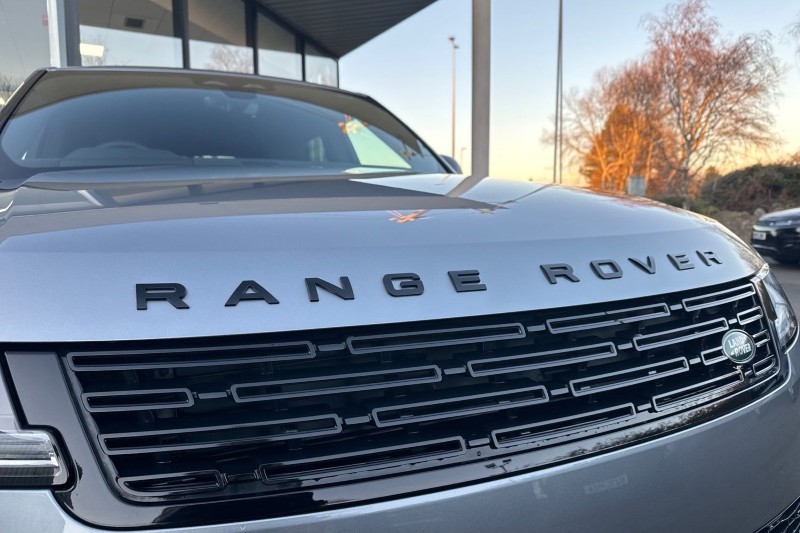 2025 (75) LAND ROVER RANGE ROVER SPORT 3.0 D300 Dynamic SE 5dr Auto 4914324