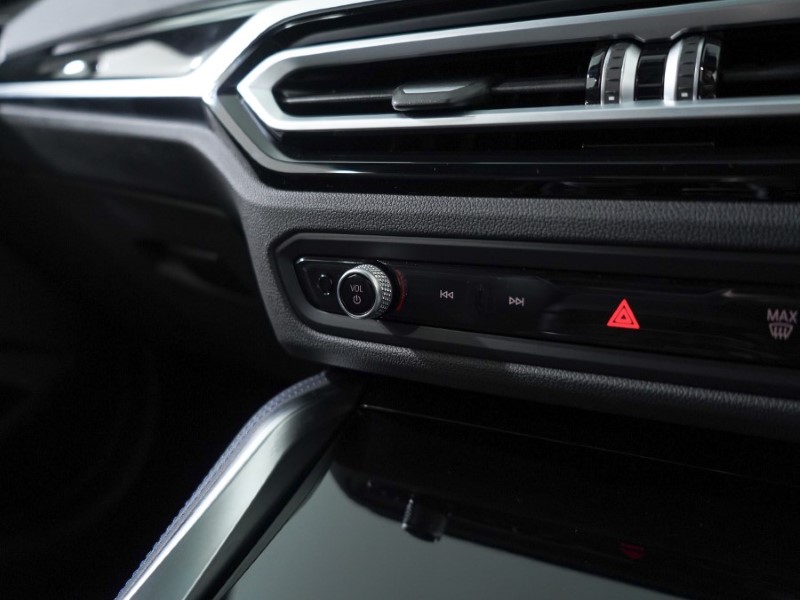  BMW 2 SERIES 220i M Sport 2dr Step Auto 3435813