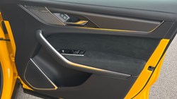 2023 (23) JAGUAR F-PACE 5.0 V8 550 SVR 5dr Auto AWD [Panoramic roof] 2539872