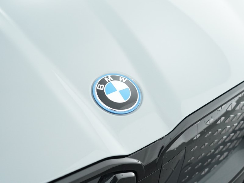 BMW iX2 150kW eDrive20 M Sport 65kWh 5dr Auto [Tech/Pro] 3541664