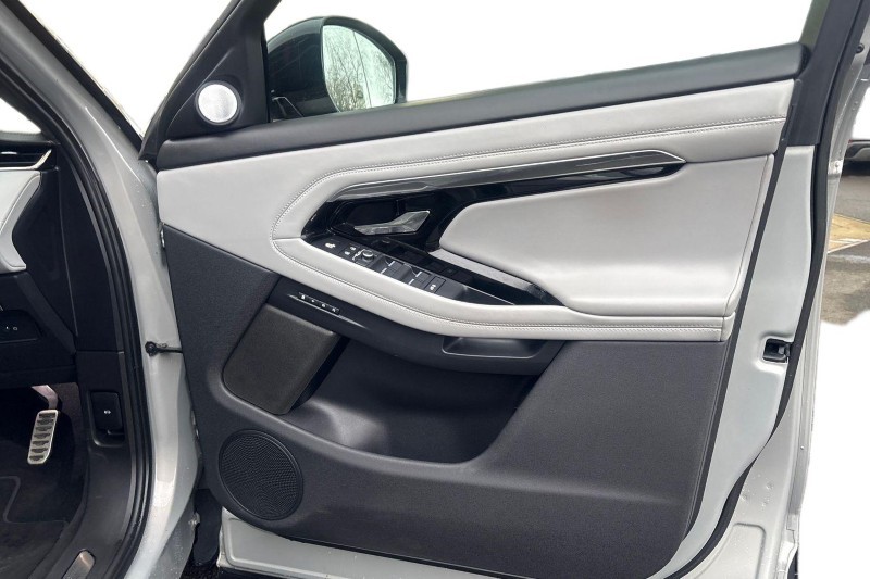 2021 (71) LAND ROVER RANGE ROVER EVOQUE 1.5 P300e Autobiography 5dr Auto 4944042