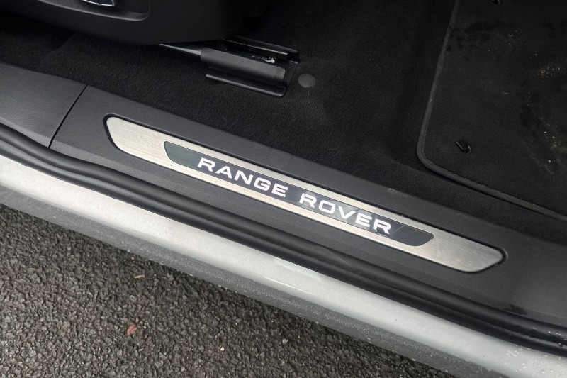 2021 (71) LAND ROVER RANGE ROVER EVOQUE 1.5 P300e Autobiography 5dr Auto 4944061