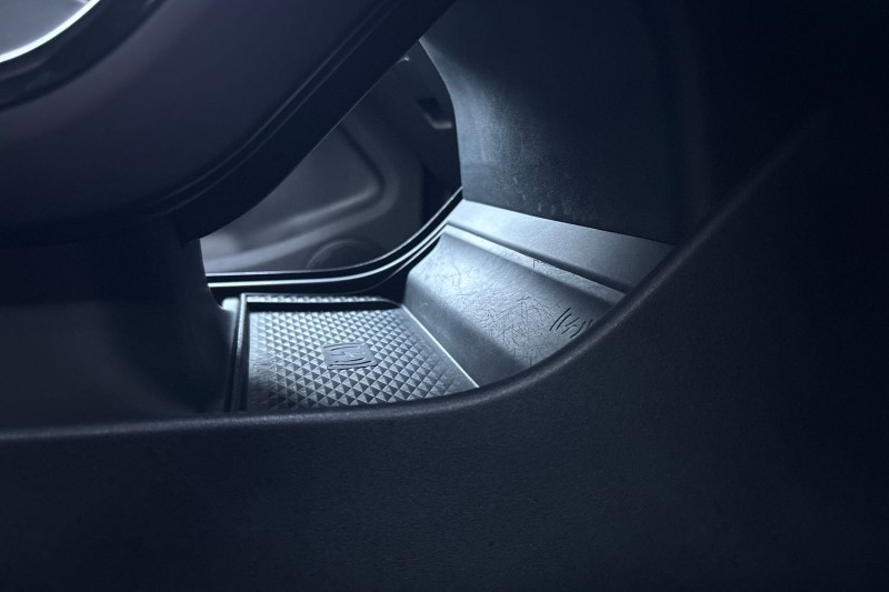 2022 (22) LAND ROVER RANGE ROVER EVOQUE 2.0 D200 R-Dynamic S 5dr Auto 4960378