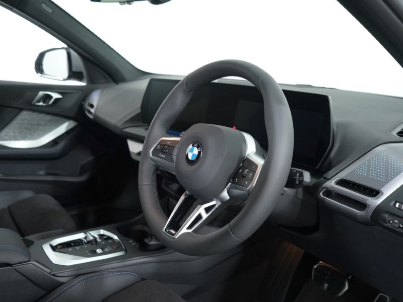  BMW 1 SERIES 123 xDrive M Sport 5dr Step Auto 3752985