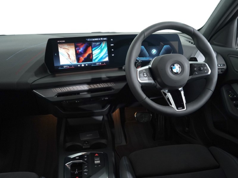  BMW 1 SERIES 123 xDrive M Sport 5dr Step Auto 3753007