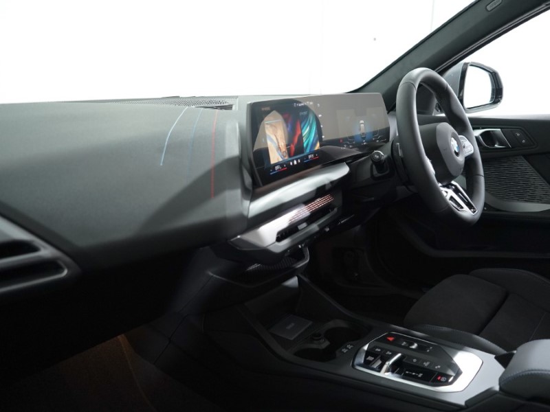  BMW 1 SERIES 123 xDrive M Sport 5dr Step Auto 3753012