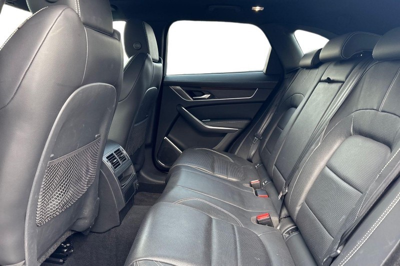 2022 (22) JAGUAR F-PACE 2.0 D200 R-Dynamic Black 5dr Auto AWD 5106594