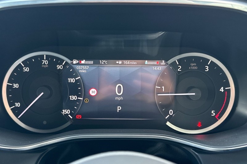 2022 (22) JAGUAR F-PACE 2.0 D200 R-Dynamic Black 5dr Auto AWD 5106606