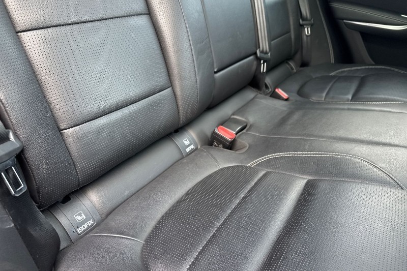 2022 (22) JAGUAR F-PACE 2.0 D200 R-Dynamic Black 5dr Auto AWD 5106627