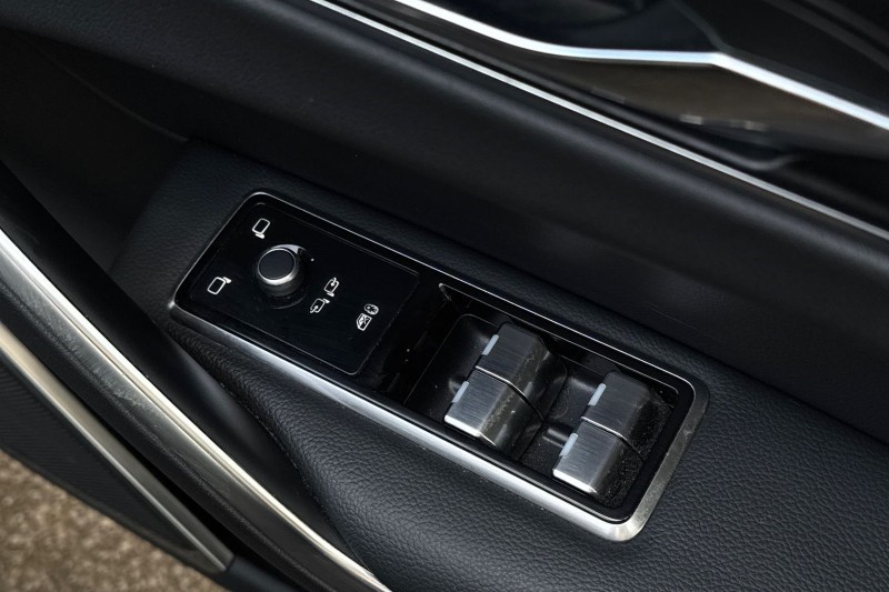 2022 (22) JAGUAR F-PACE 2.0 D200 R-Dynamic Black 5dr Auto AWD 5106613