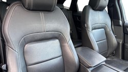 2022 (22) JAGUAR F-PACE 2.0 D200 R-Dynamic Black 5dr Auto AWD 5106616