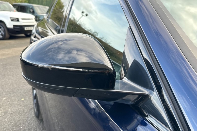 2022 (22) JAGUAR F-PACE 2.0 D200 R-Dynamic Black 5dr Auto AWD 5106640