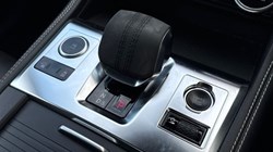 2022 (22) JAGUAR F-PACE 2.0 D200 R-Dynamic Black 5dr Auto AWD 5106603