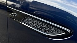 2022 (22) JAGUAR F-PACE 2.0 D200 R-Dynamic Black 5dr Auto AWD 5106610