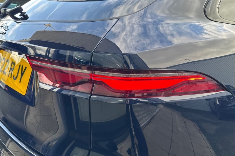 2022 (22) JAGUAR F-PACE 2.0 D200 R-Dynamic Black 5dr Auto AWD 5106637