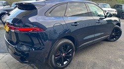 2022 (22) JAGUAR F-PACE 2.0 D200 R-Dynamic Black 5dr Auto AWD 5106641