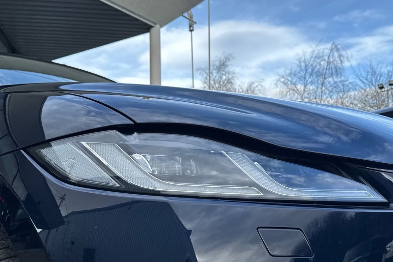 2022 (22) JAGUAR F-PACE 2.0 D200 R-Dynamic Black 5dr Auto AWD 5106607