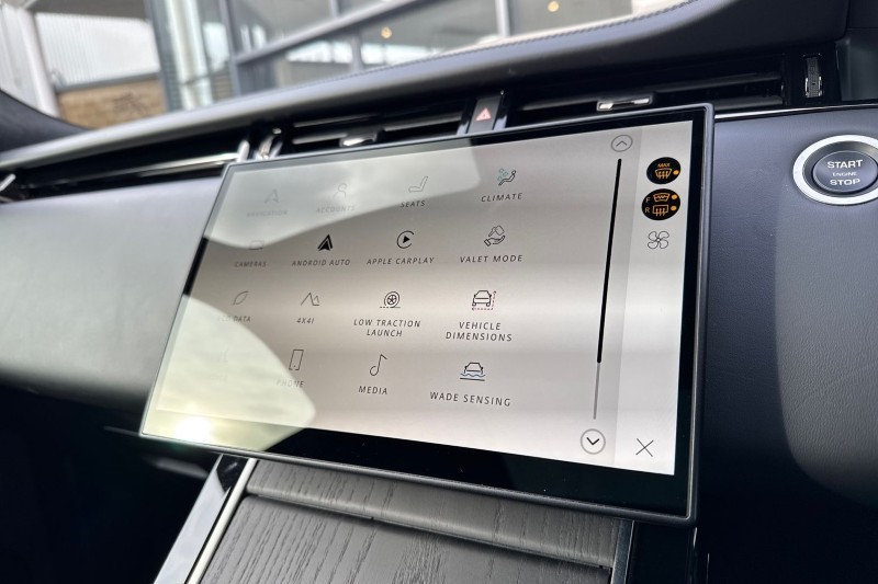 2025 (74) LAND ROVER RANGE ROVER EVOQUE 2.0 D200 Autobiography 5dr Auto [Revised] 5060695