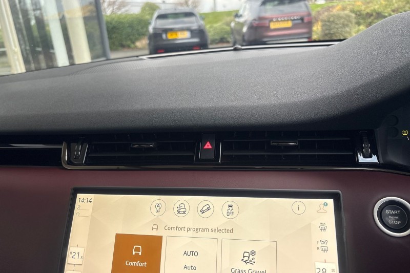 2024 (24) LAND ROVER RANGE ROVER EVOQUE 1.5 P270e Dynamic HSE 5dr Auto 4941106