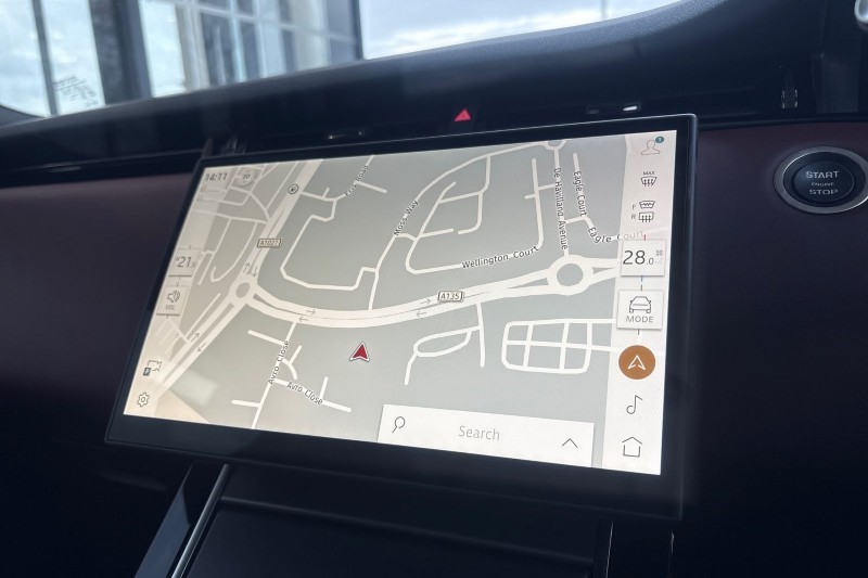 2024 (24) LAND ROVER RANGE ROVER EVOQUE 1.5 P270e Dynamic HSE 5dr Auto 4941100