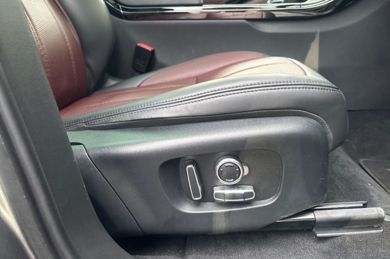 2024 (24) LAND ROVER RANGE ROVER EVOQUE 1.5 P270e Dynamic HSE 5dr Auto 4941093