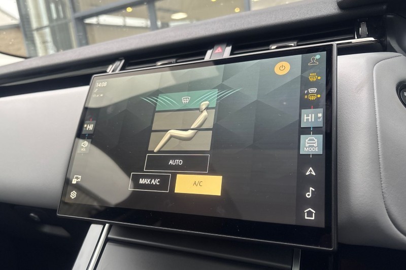 2024 (24) LAND ROVER RANGE ROVER VELAR 2.0 D200 MHEV Dynamic HSE 5dr Auto 4940940