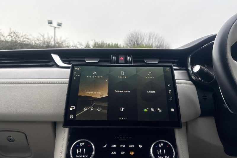 2023 (73) JAGUAR F-PACE 2.0 D200 R-Dynamic SE Black 5dr Auto AWD 4940974