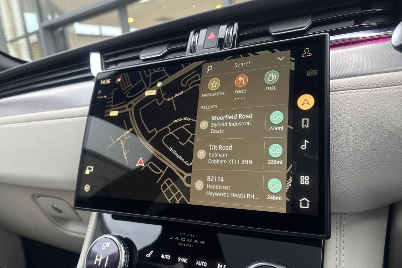 2023 (73) JAGUAR F-PACE 2.0 D200 R-Dynamic SE Black 5dr Auto AWD 4940971