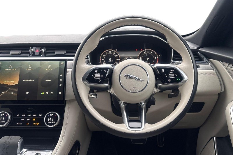 2023 (73) JAGUAR F-PACE 2.0 D200 R-Dynamic SE Black 5dr Auto AWD 4940975