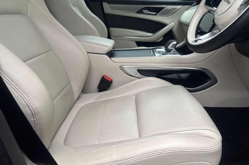 2023 (73) JAGUAR F-PACE 2.0 D200 R-Dynamic SE Black 5dr Auto AWD 4940986