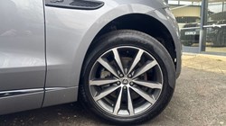 2023 (73) JAGUAR F-PACE 2.0 D200 R-Dynamic SE Black 5dr Auto AWD 4941013