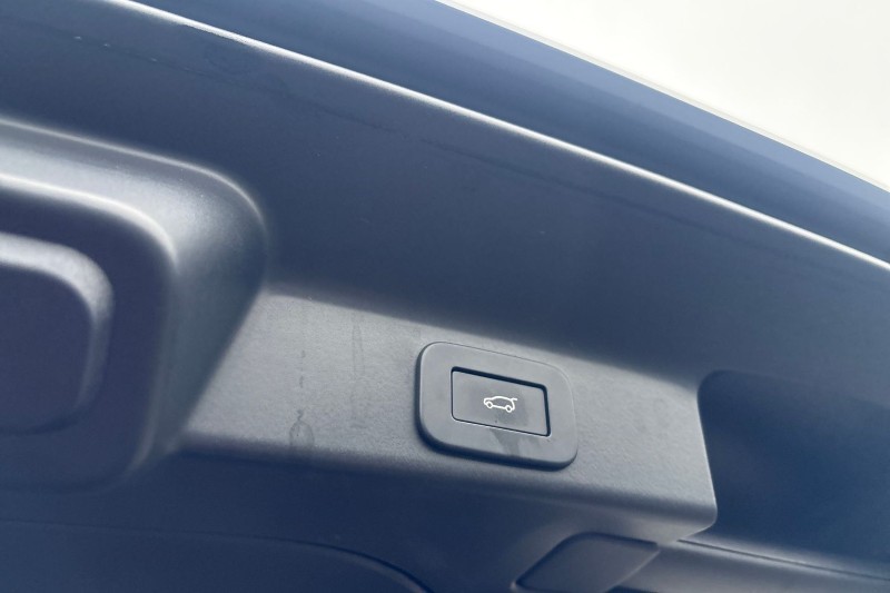 2023 (73) JAGUAR F-PACE 2.0 D200 R-Dynamic SE Black 5dr Auto AWD 4941004