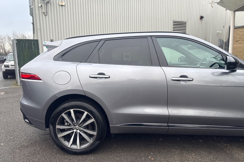 2023 (73) JAGUAR F-PACE 2.0 D200 R-Dynamic SE Black 5dr Auto AWD 4941015