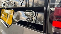2022 (22) LAND ROVER DISCOVERY 3.0 D300 R-Dynamic SE 5dr Auto 4969263