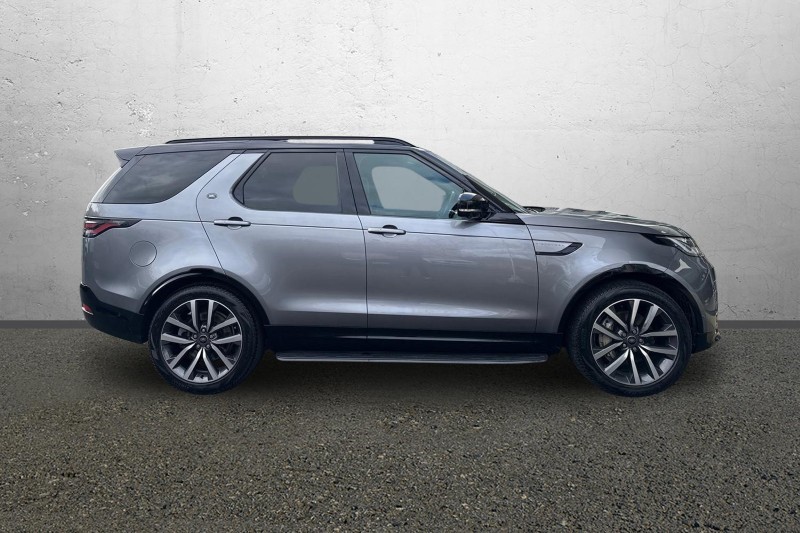 2022 (22) LAND ROVER DISCOVERY 3.0 D300 R-Dynamic SE 5dr Auto 4969219