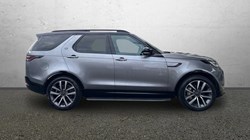 2022 (22) LAND ROVER DISCOVERY 3.0 D300 R-Dynamic SE 5dr Auto 4969219