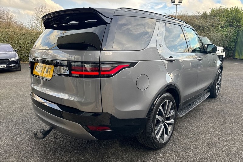 2022 (22) LAND ROVER DISCOVERY 3.0 D300 R-Dynamic SE 5dr Auto 4969265