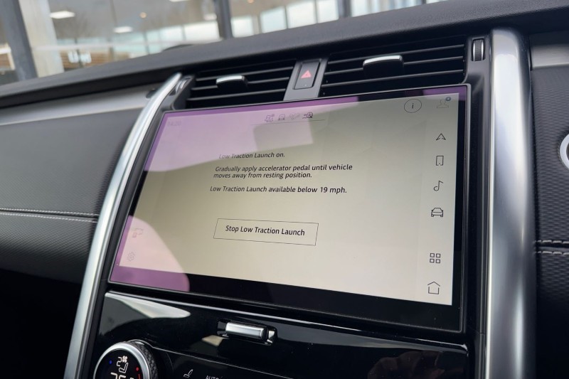 2022 (22) LAND ROVER DISCOVERY 3.0 D300 R-Dynamic SE 5dr Auto 4969254