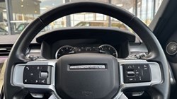 2022 (22) LAND ROVER DISCOVERY 3.0 D300 R-Dynamic SE 5dr Auto 4969242