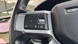 2022 (22) LAND ROVER DISCOVERY 3.0 D300 R-Dynamic SE 5dr Auto 4969243