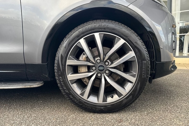2022 (22) LAND ROVER DISCOVERY 3.0 D300 R-Dynamic SE 5dr Auto 4969222