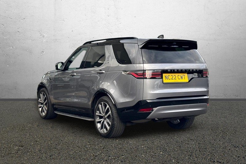 2022 (22) LAND ROVER DISCOVERY 3.0 D300 R-Dynamic SE 5dr Auto