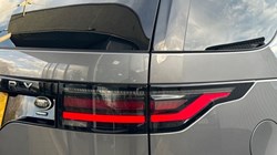 2022 (22) LAND ROVER DISCOVERY 3.0 D300 R-Dynamic SE 5dr Auto 4969264