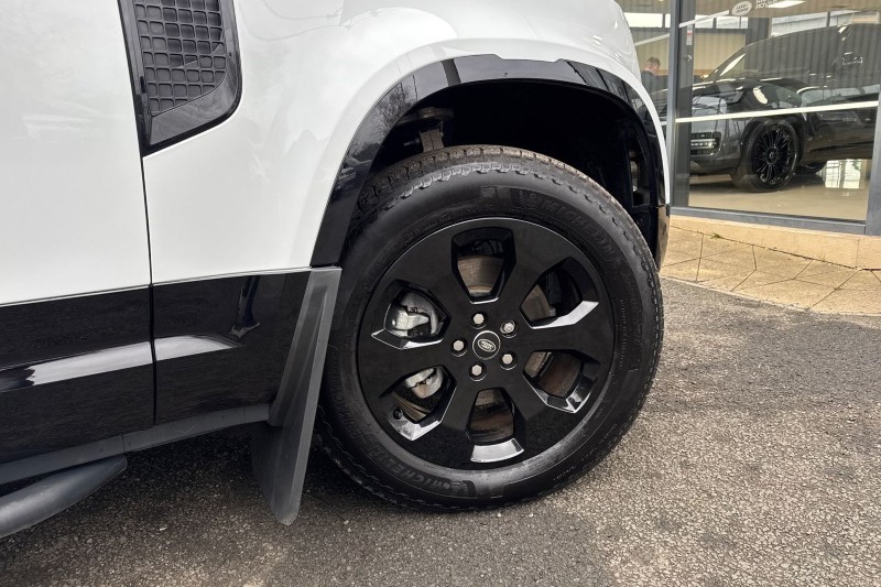 2024 (74) LAND ROVER DEFENDER 3.0 D250 X-Dynamic SE 90 3dr Auto 5002900