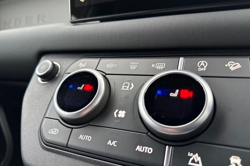 2024 (74) LAND ROVER DEFENDER 3.0 D250 X-Dynamic SE 90 3dr Auto 5002884