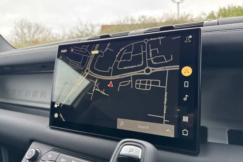 2024 (74) LAND ROVER DEFENDER 3.0 D250 X-Dynamic SE 90 3dr Auto 5002859