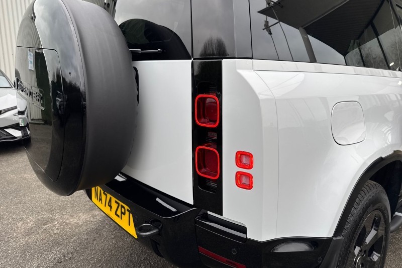 2024 (74) LAND ROVER DEFENDER 3.0 D250 X-Dynamic SE 90 3dr Auto 5002898